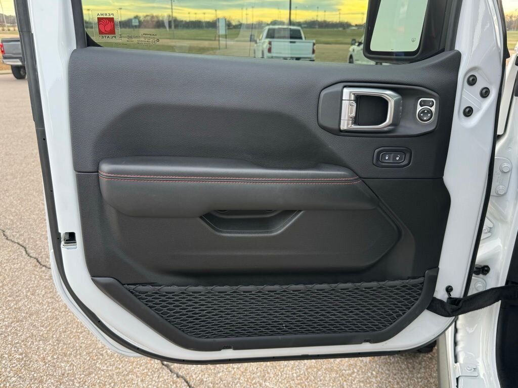 2024 Jeep Wrangler Rubicon 392   - Photo 38 - Martin, TN 38237