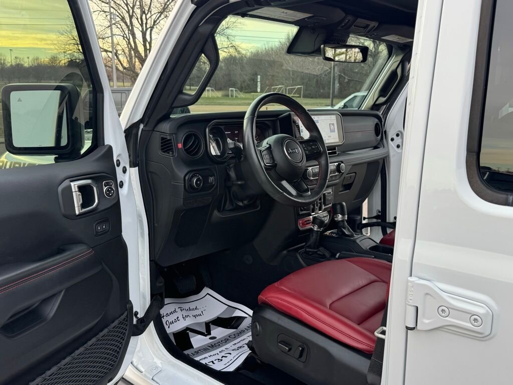 2024 Jeep Wrangler Rubicon 392   - Photo 24 - Martin, TN 38237