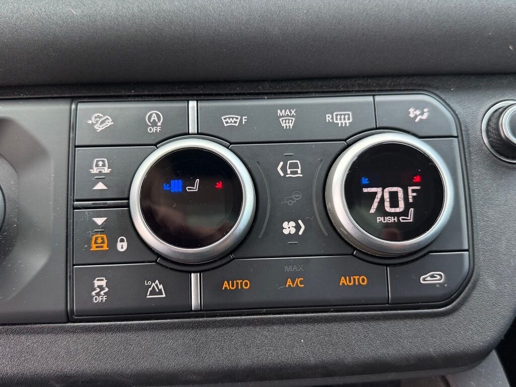 2023 Land Rover Defender X-Dynamic SE - Photo 27 - Martin, TN 38237