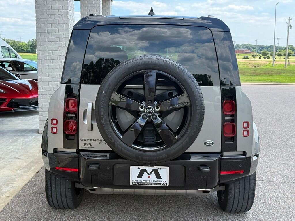 2023 Land Rover Defender X-Dynamic SE - Photo 8 - Martin, TN 38237