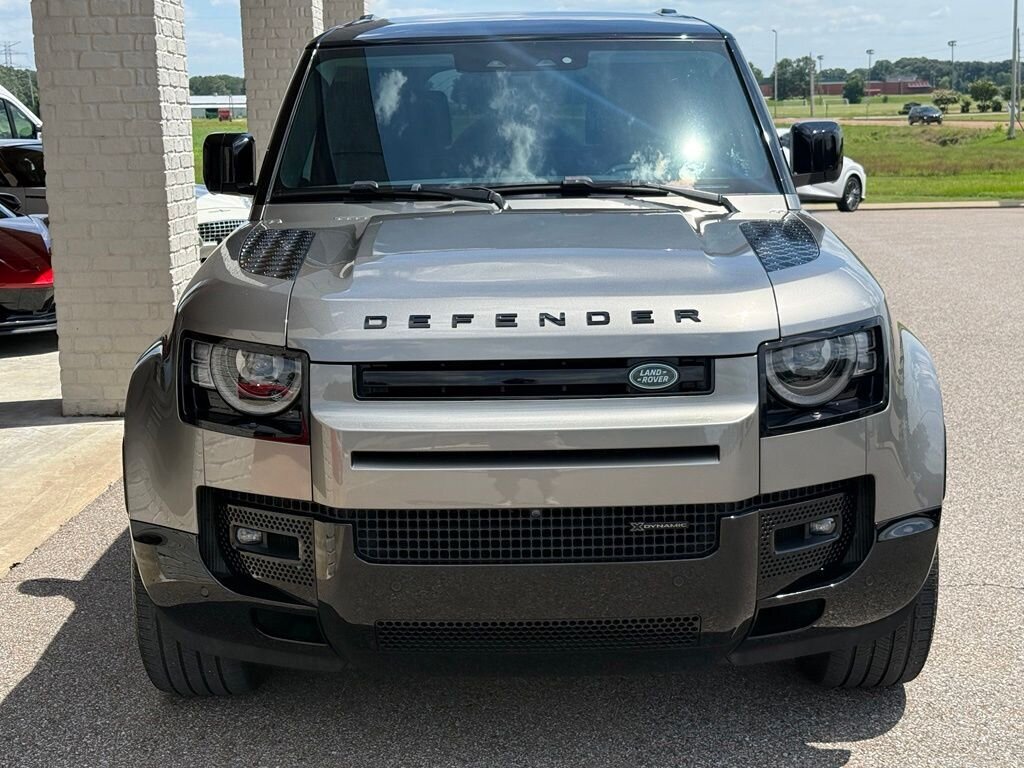 2023 Land Rover Defender X-Dynamic SE - Photo 16 - Martin, TN 38237