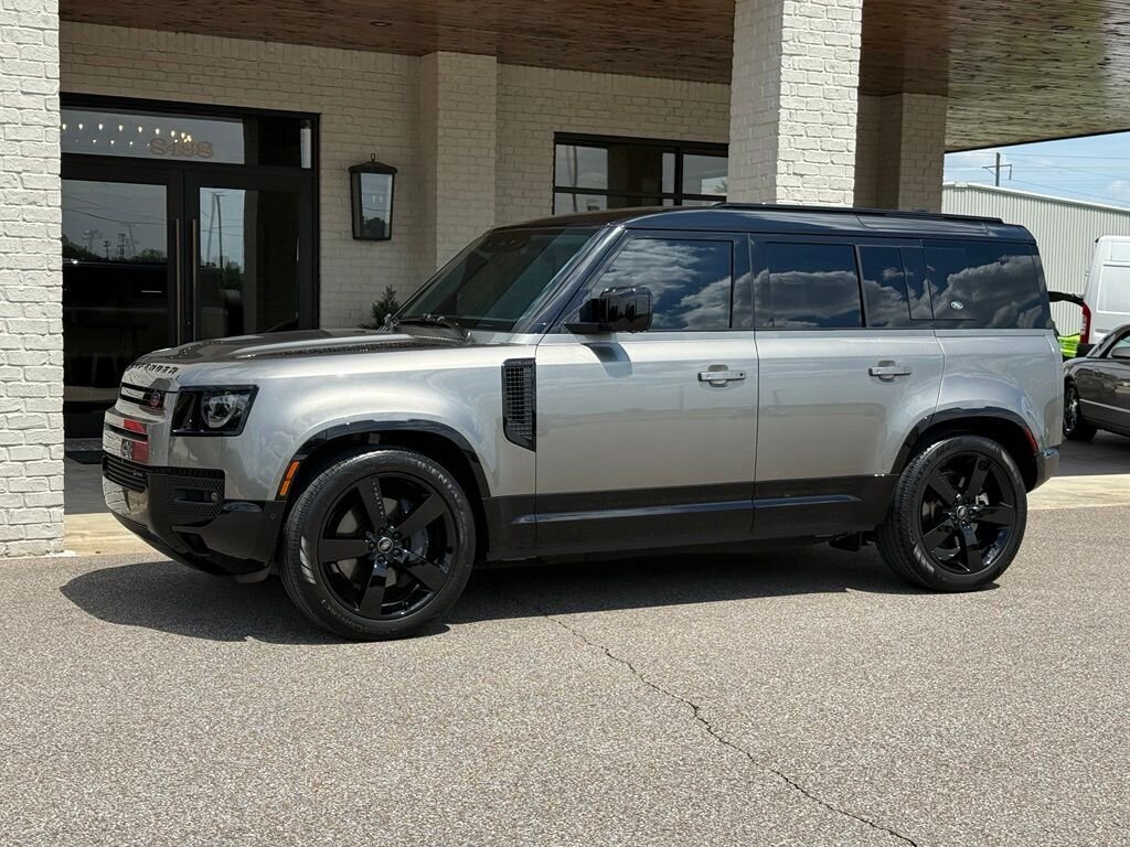 2023 Land Rover Defender X-Dynamic SE - Photo 13 - Martin, TN 38237