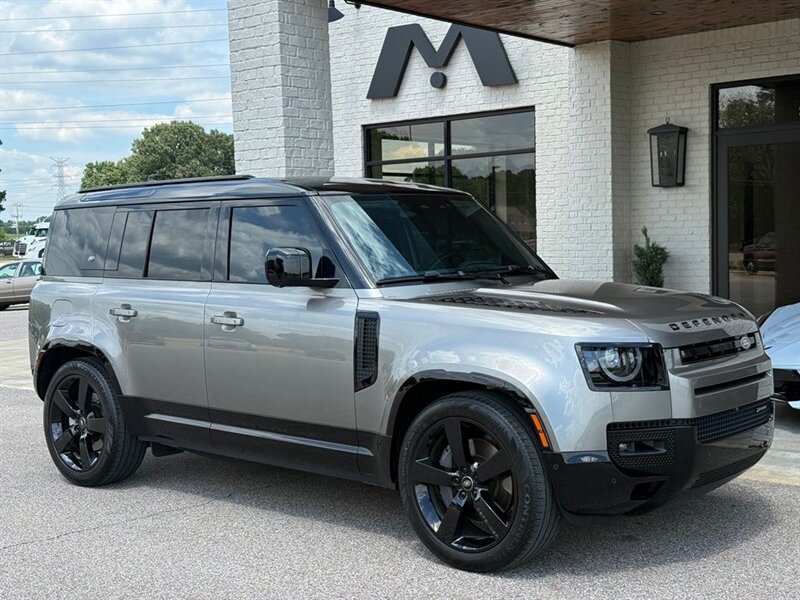 2023 Land Rover Defender X-Dynamic SE - Photo 1 - Martin, TN 38237