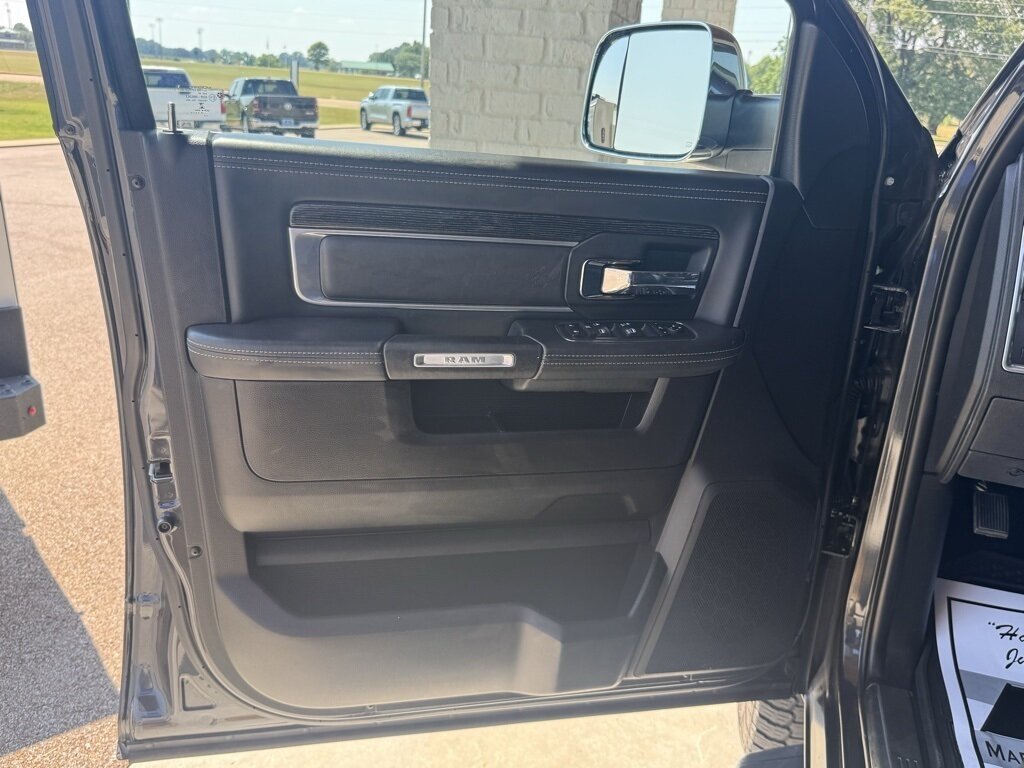 2018 Ram 2500 Limited photo 35