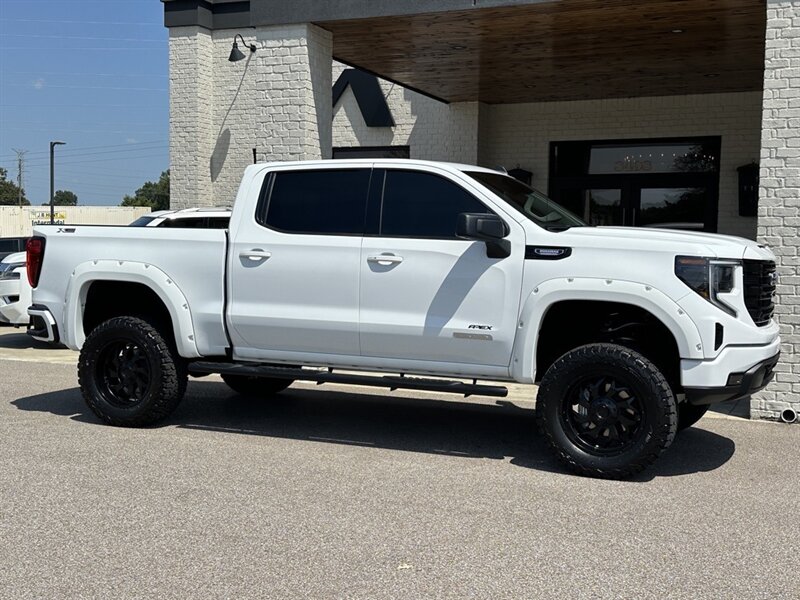 2024 GMC Sierra 1500 Elevation   - Photo 3 - Martin, TN 38237