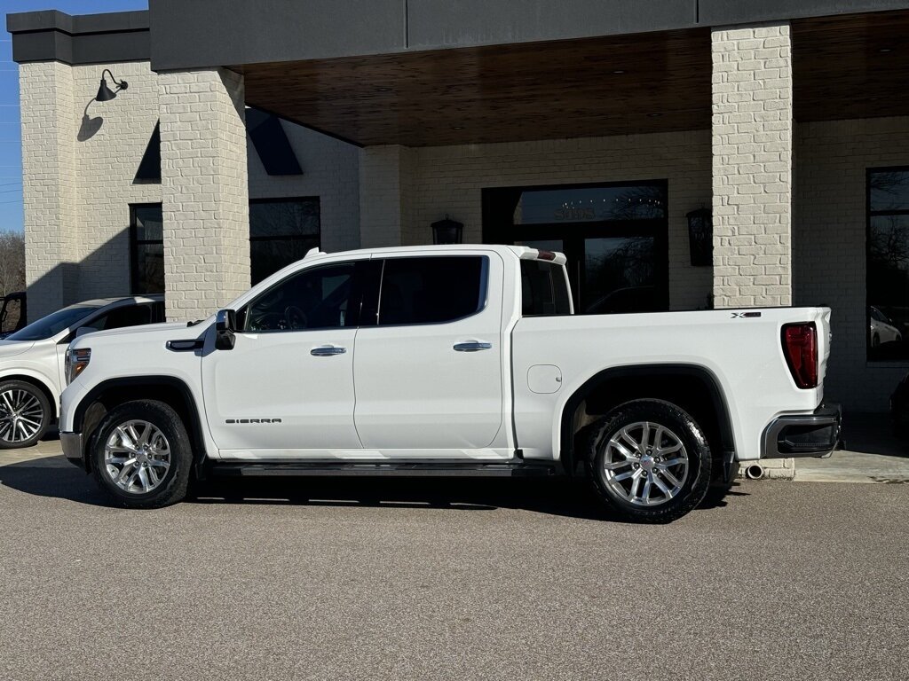 2021 GMC Sierra 1500 SLT   - Photo 8 - Martin, TN 38237