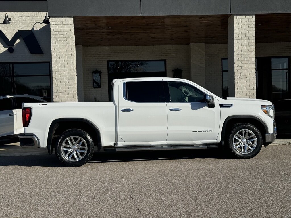 2021 GMC Sierra 1500 SLT   - Photo 16 - Martin, TN 38237