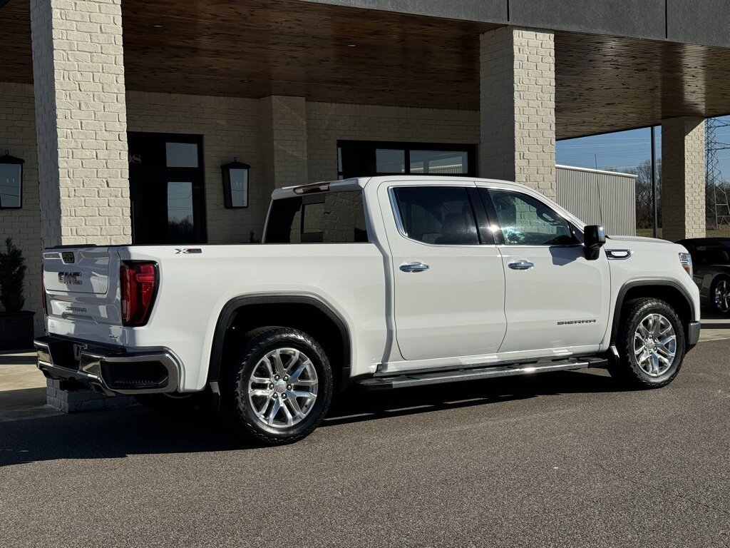 2021 GMC Sierra 1500 SLT   - Photo 14 - Martin, TN 38237