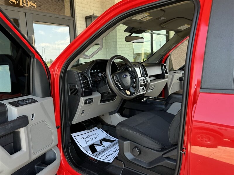 2019 Ford F-150 XL   - Photo 2 - Martin, TN 38237