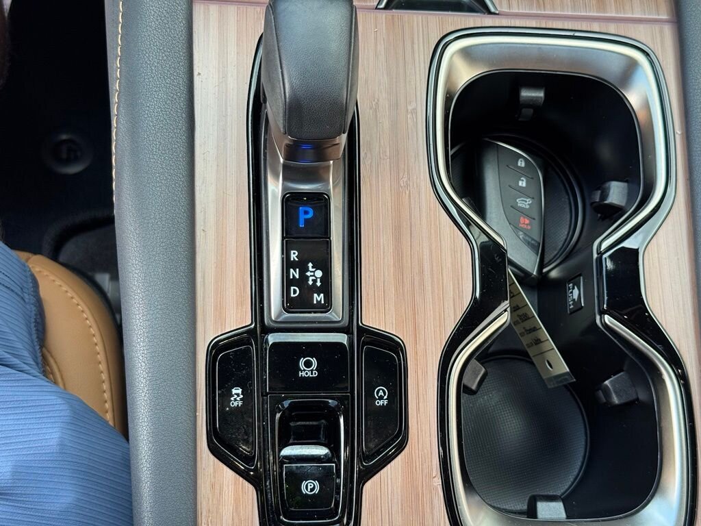 2025 Lexus RX 350 350 Premium - Photo 28 - Martin, TN 38237