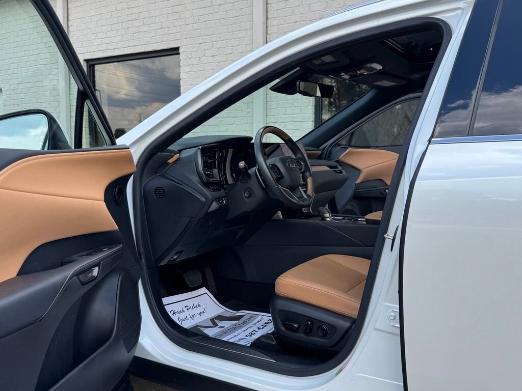 2025 Lexus RX 350 350 Premium - Photo 19 - Martin, TN 38237