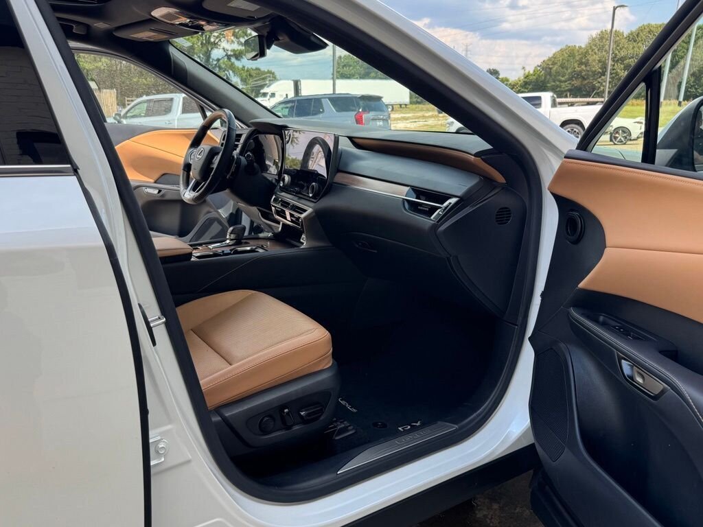 2025 Lexus RX 350 350 Premium - Photo 39 - Martin, TN 38237