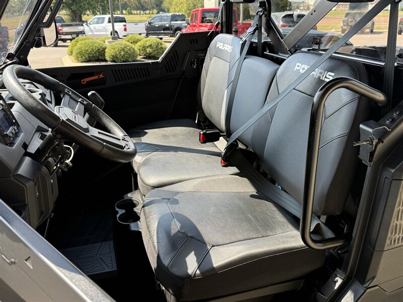 2024 Polaris Ranger 1000 EPS PREMIUM - Photo 2 - Martin, TN 38237