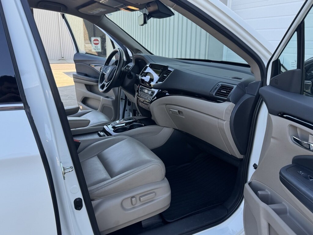 2020 Honda Pilot Touring 7 Passenger   - Photo 46 - Martin, TN 38237