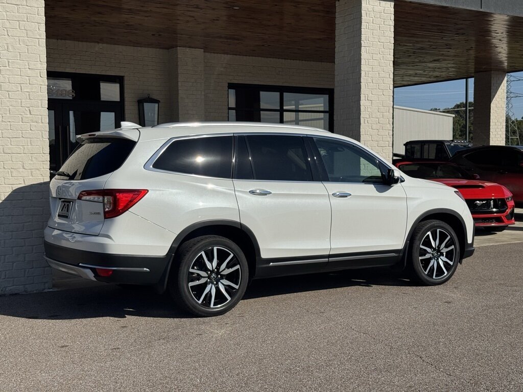 2020 Honda Pilot Touring 7 Passenger   - Photo 12 - Martin, TN 38237