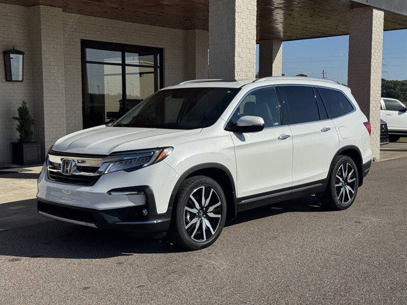 2020 Honda Pilot Touring 7 Passenger   - Photo 3 - Martin, TN 38237