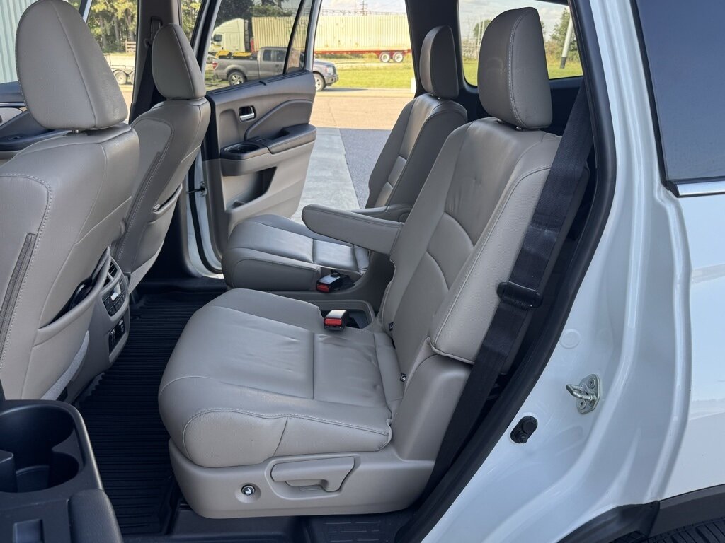 2020 Honda Pilot Touring 7 Passenger   - Photo 35 - Martin, TN 38237