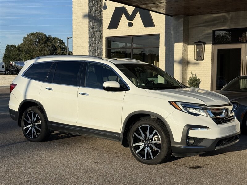 2020 Honda Pilot Touring 7 Passenger   - Photo 1 - Martin, TN 38237