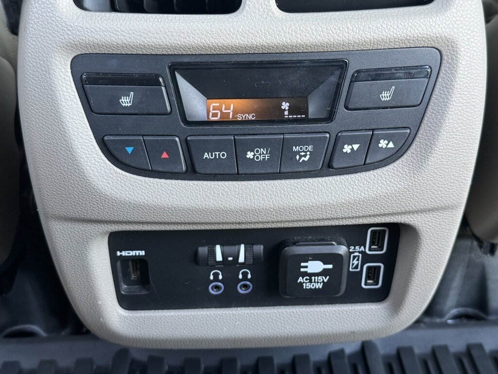 2020 Honda Pilot Touring 7 Passenger   - Photo 38 - Martin, TN 38237