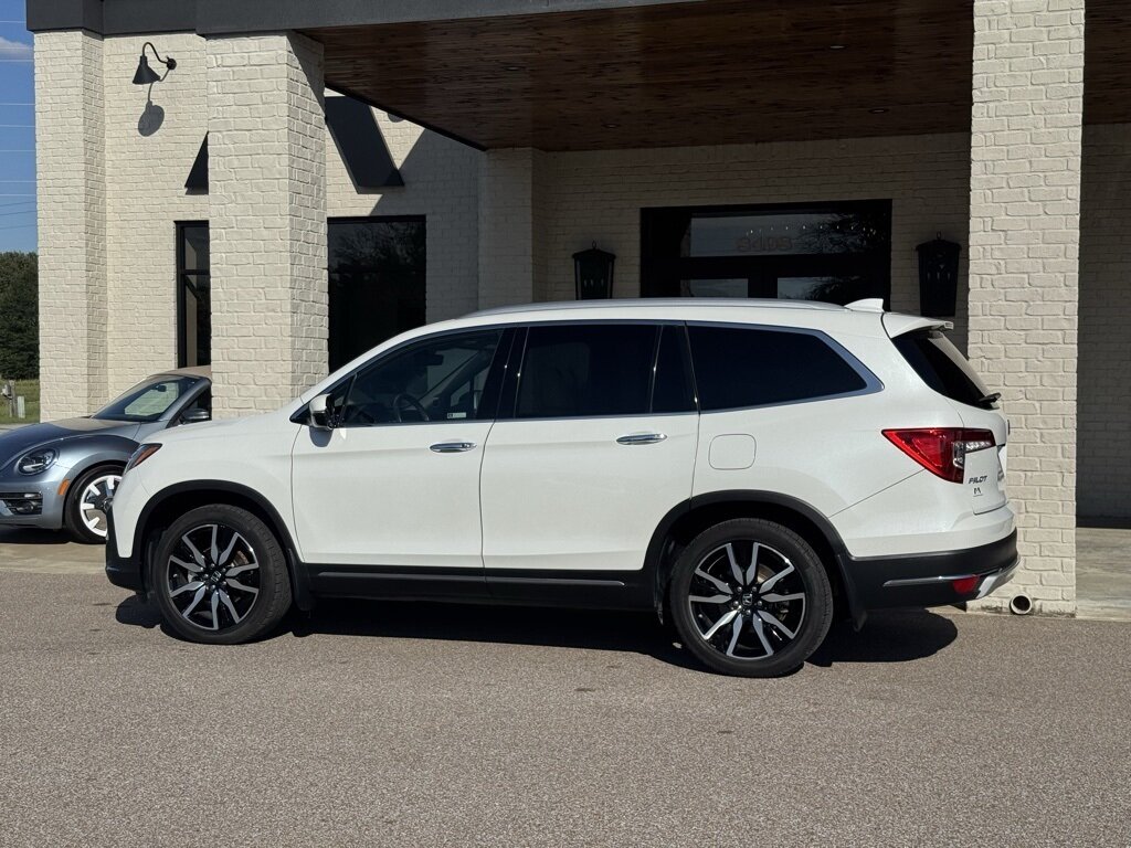 2020 Honda Pilot Touring 7 Passenger   - Photo 7 - Martin, TN 38237