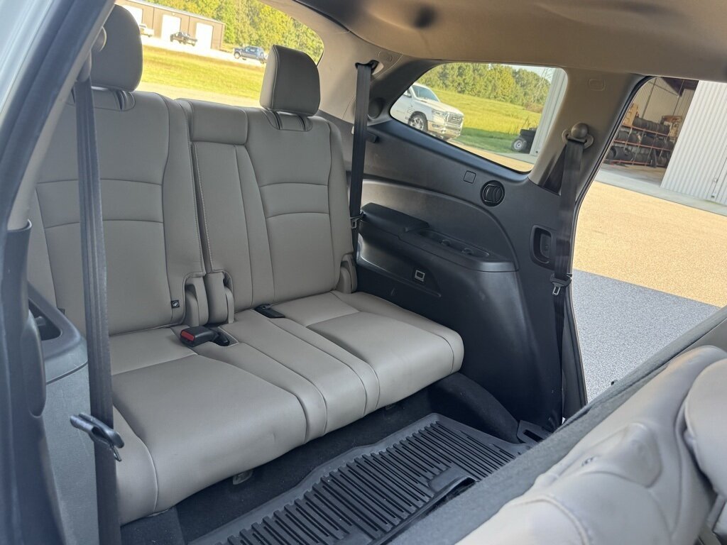 2020 Honda Pilot Touring 7 Passenger   - Photo 42 - Martin, TN 38237