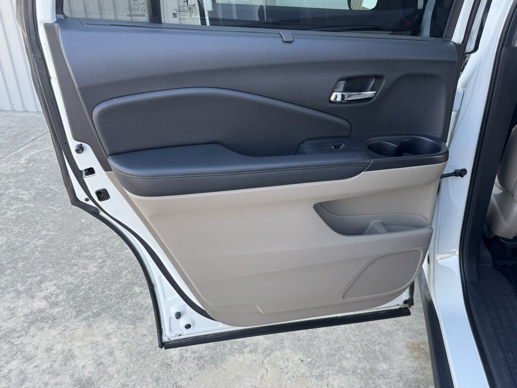 2020 Honda Pilot Touring 7 Passenger   - Photo 36 - Martin, TN 38237