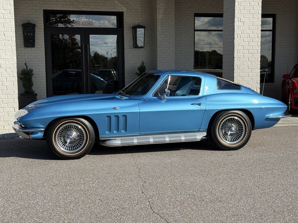 1966 Chevrolet Corvette   - Photo 15 - Martin, TN 38237