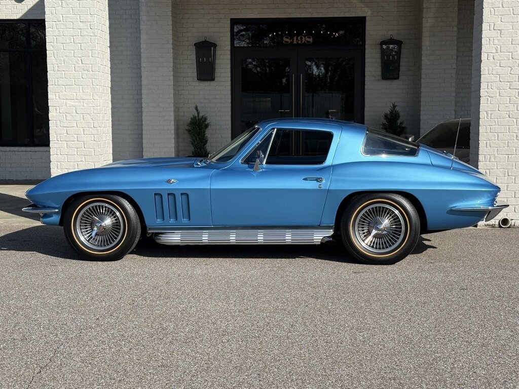 1966 Chevrolet Corvette   - Photo 14 - Martin, TN 38237