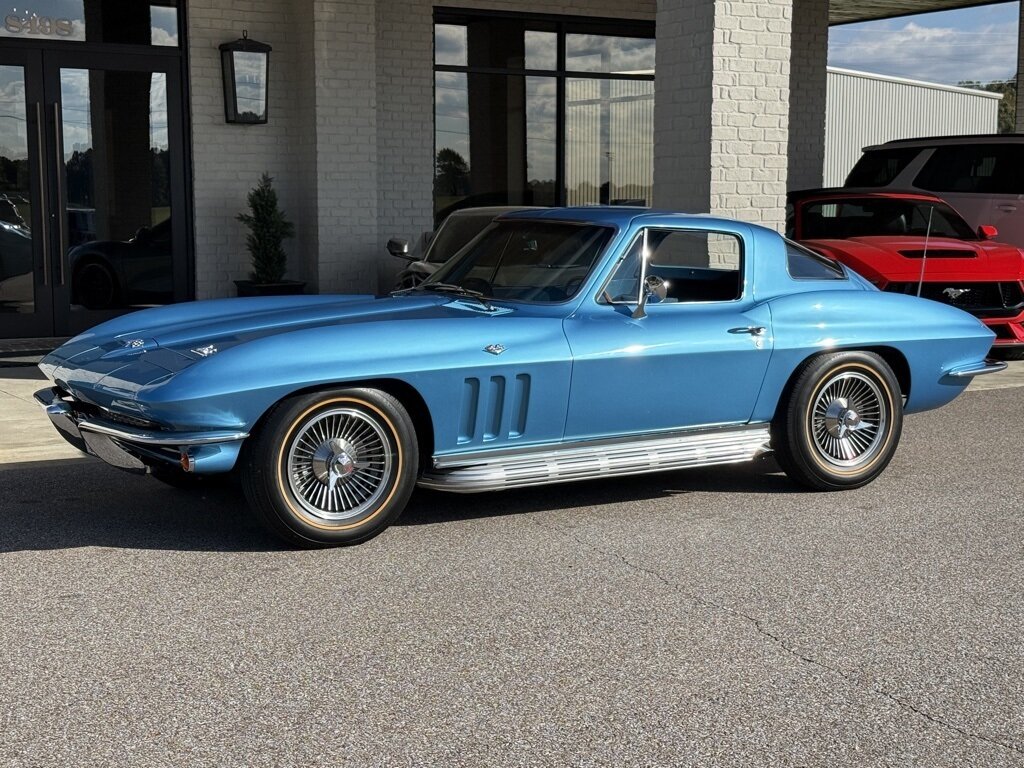 1966 Chevrolet Corvette   - Photo 16 - Martin, TN 38237