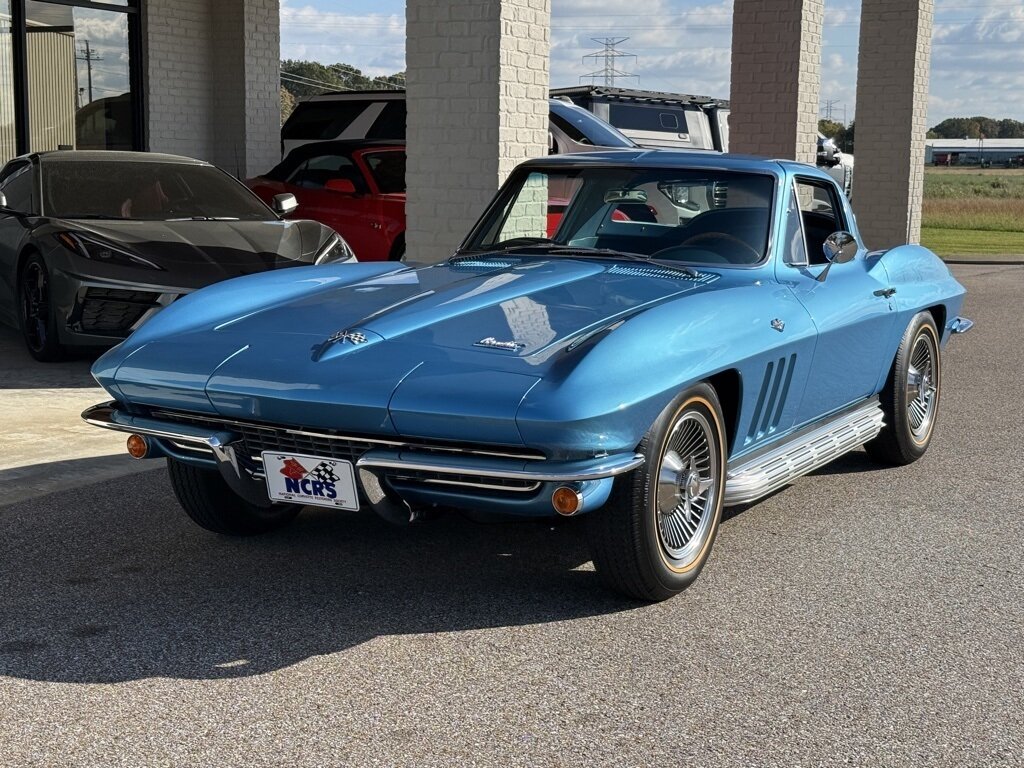 1966 Chevrolet Corvette   - Photo 18 - Martin, TN 38237