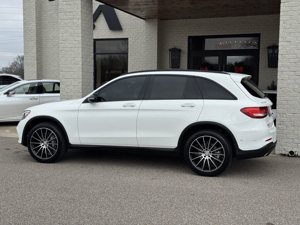 2017 Mercedes-Benz GLC GLC 300 - Photo 8 - Martin, TN 38237