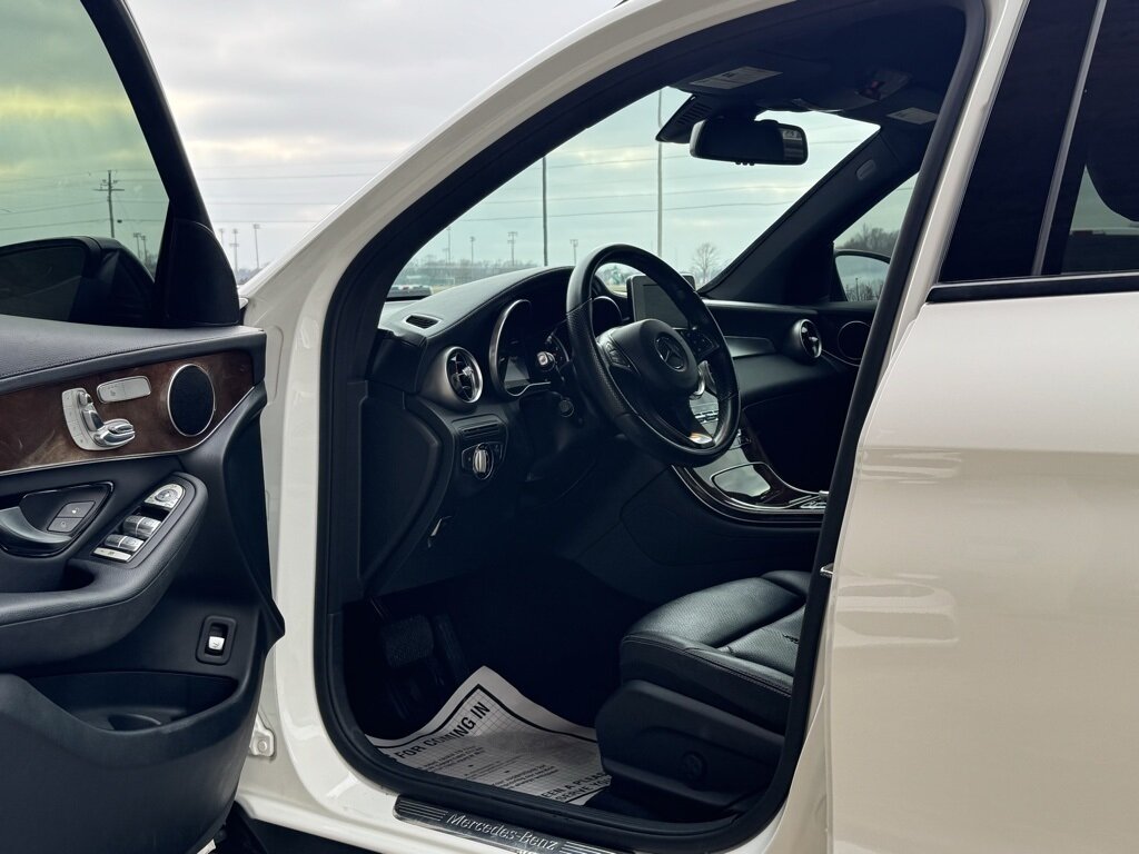 2017 Mercedes-Benz GLC GLC 300 - Photo 20 - Martin, TN 38237