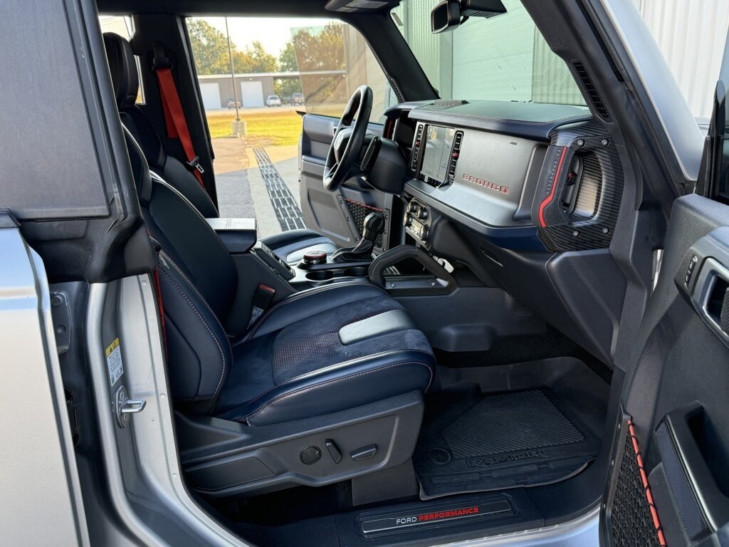 2023 Ford Bronco Raptor - Photo 44 - Martin, TN 38237