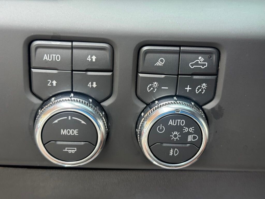 2025 GMC Sierra 2500HD AT4 - Photo 33 - Martin, TN 38237