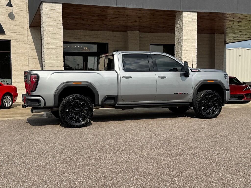 2025 GMC Sierra 2500HD AT4 - Photo 14 - Martin, TN 38237