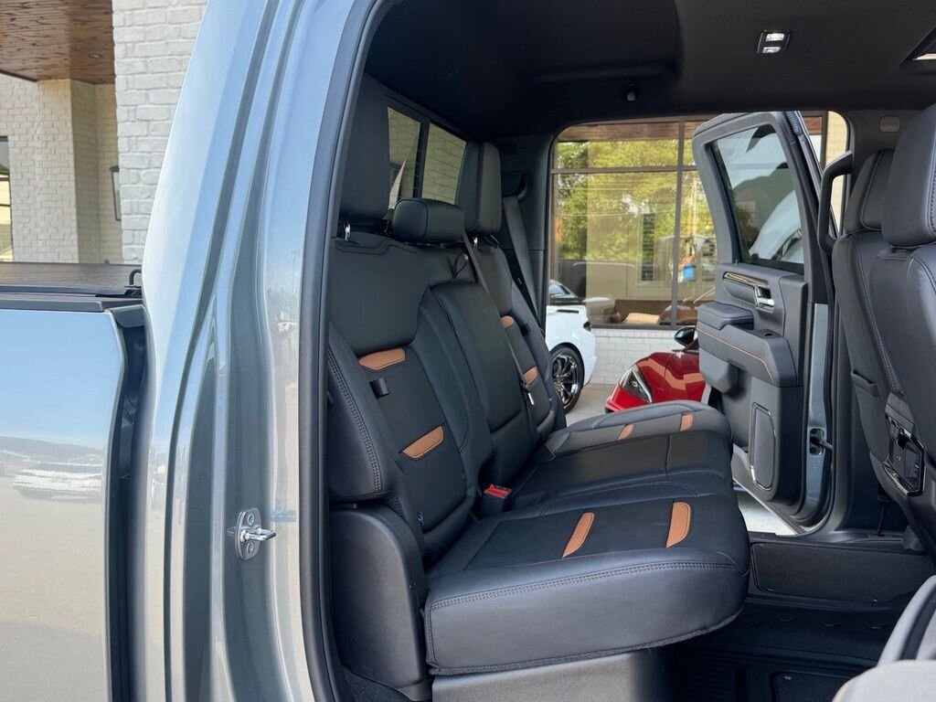 2025 GMC Sierra 2500HD AT4 - Photo 44 - Martin, TN 38237