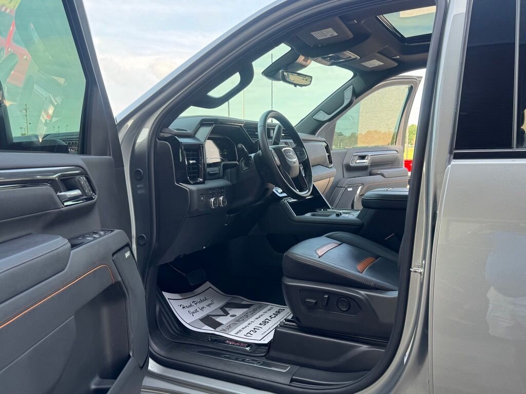 2025 GMC Sierra 2500HD AT4 - Photo 22 - Martin, TN 38237