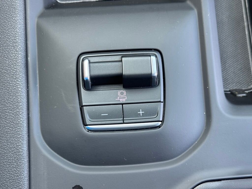 2025 GMC Sierra 2500HD AT4 - Photo 36 - Martin, TN 38237