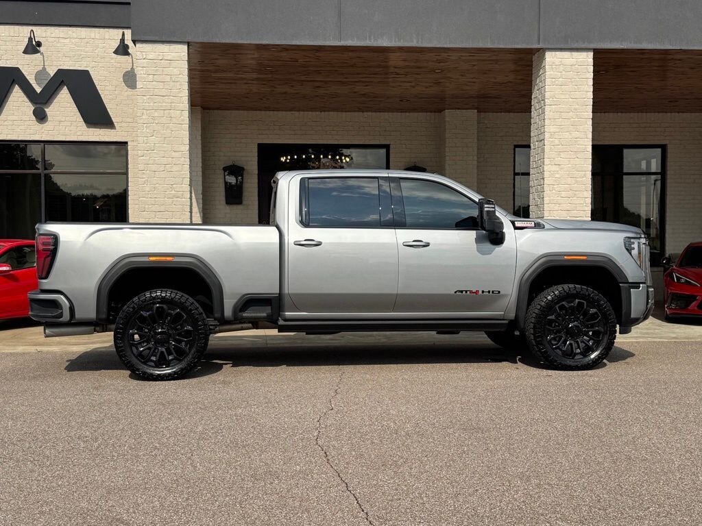 2025 GMC Sierra 2500HD AT4 - Photo 15 - Martin, TN 38237