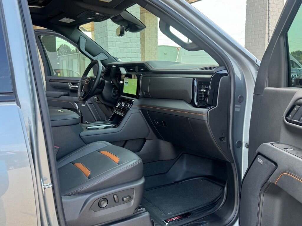 2025 GMC Sierra 2500HD AT4 - Photo 46 - Martin, TN 38237