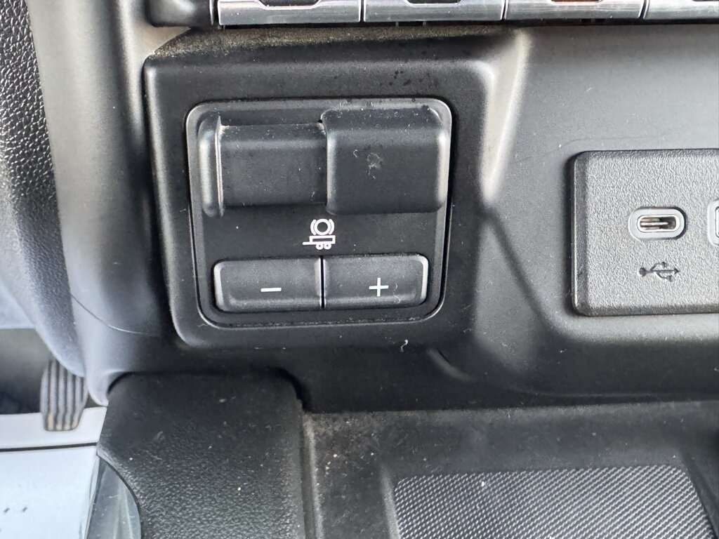 2020 GMC Sierra 3500HD AT4   - Photo 32 - Martin, TN 38237