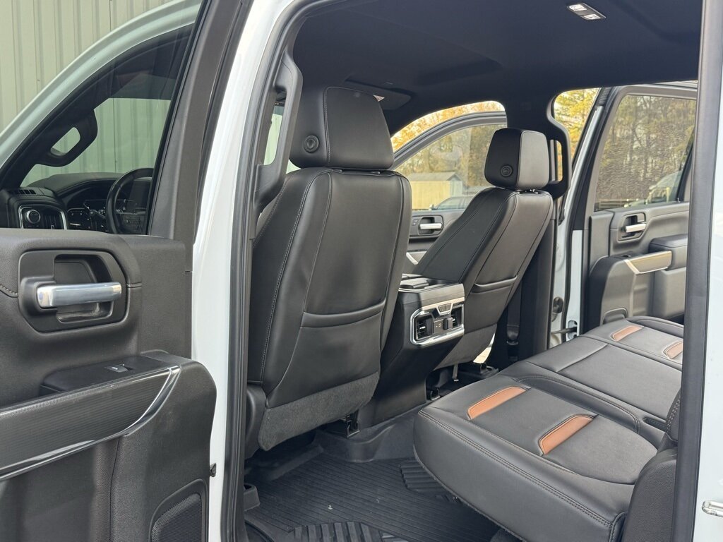2020 GMC Sierra 3500HD AT4   - Photo 40 - Martin, TN 38237