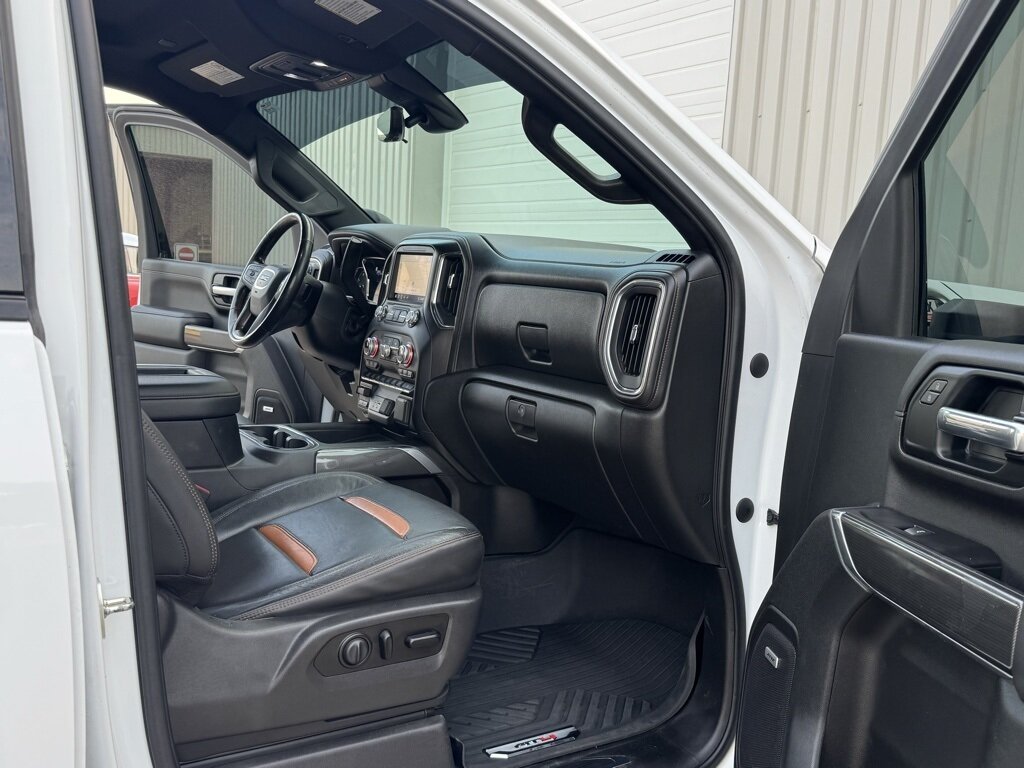 2020 GMC Sierra 3500HD AT4   - Photo 46 - Martin, TN 38237