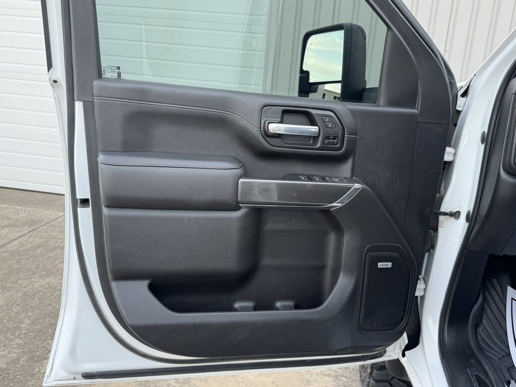 2020 GMC Sierra 3500HD AT4   - Photo 39 - Martin, TN 38237