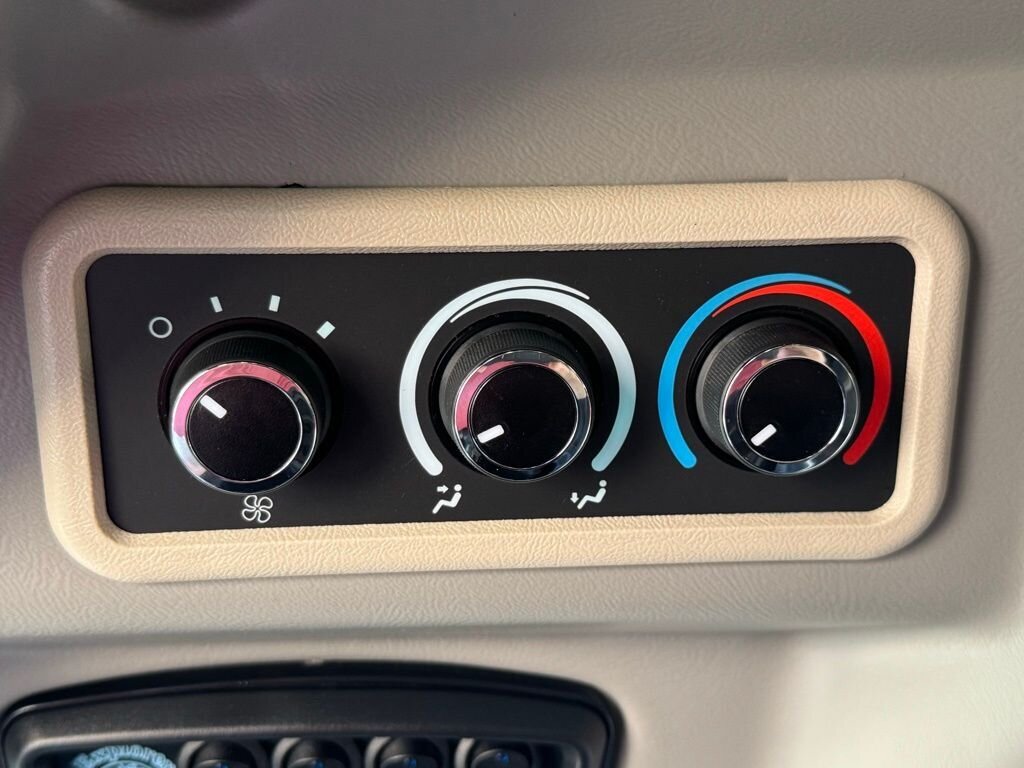 2019 GMC Savana Work Van   - Photo 34 - Martin, TN 38237