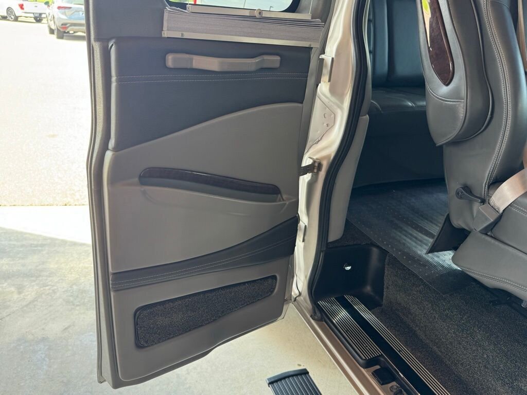2019 GMC Savana Work Van   - Photo 42 - Martin, TN 38237