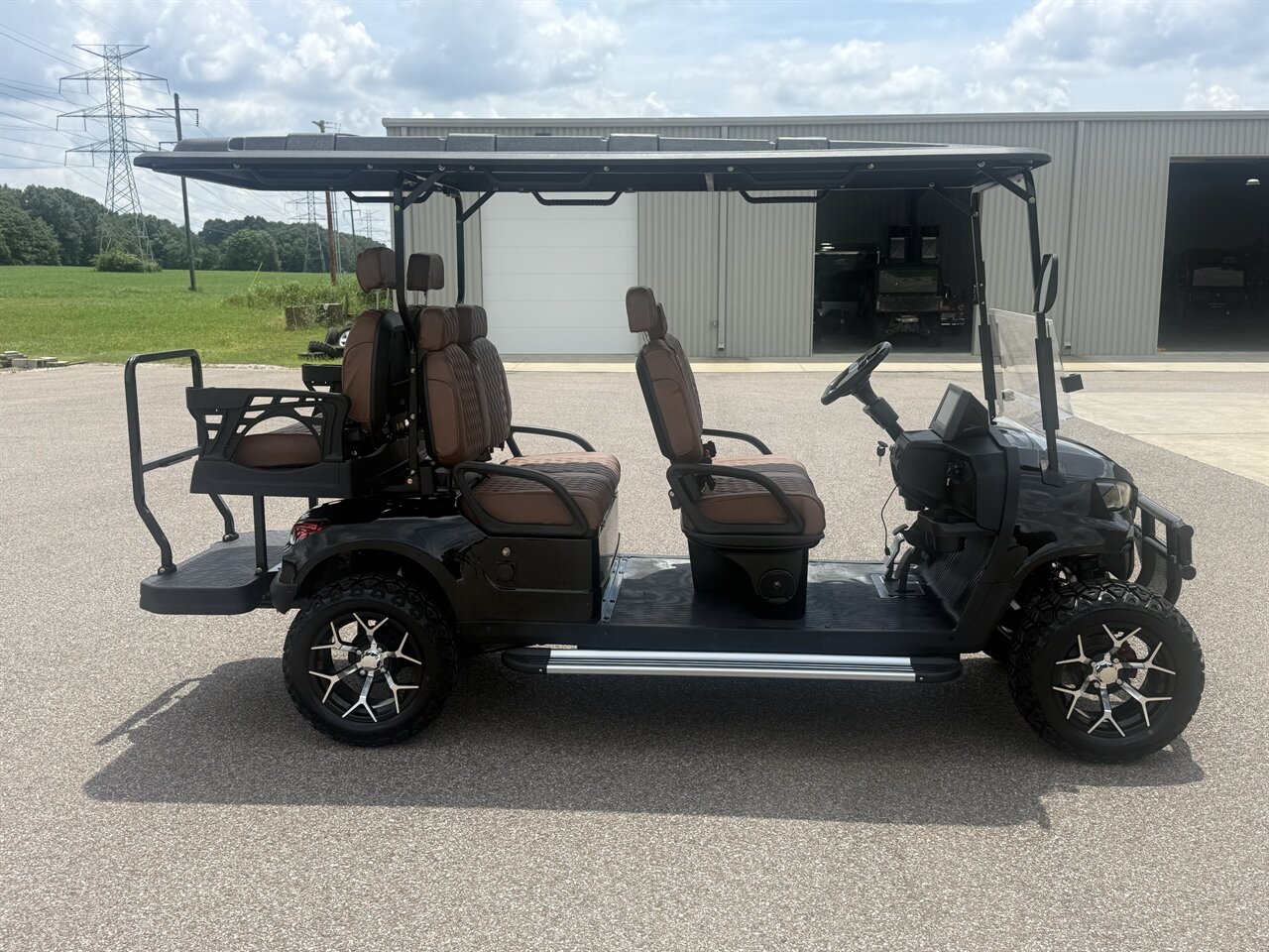 2026 SD LAUNCH 6 PASSENGER GOLF CART - Photo 8 - Martin, TN 38237
