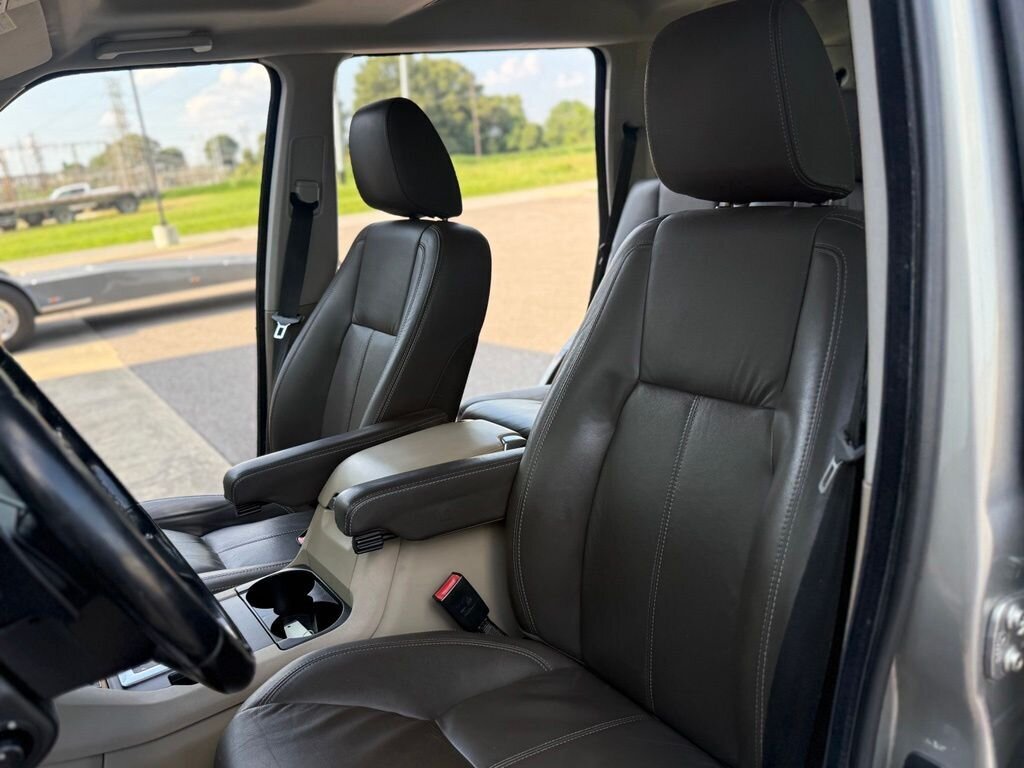 2014 Land Rover LR4   - Photo 30 - Martin, TN 38237