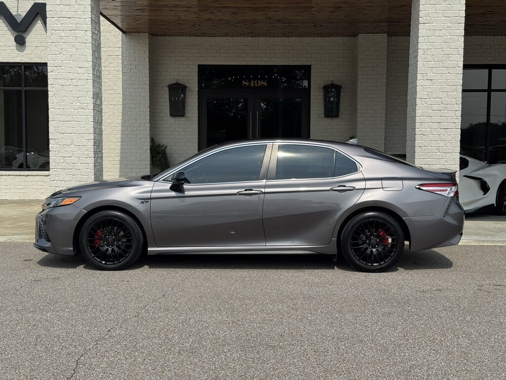2020 Toyota Camry SE - Photo 6 - Martin, TN 38237