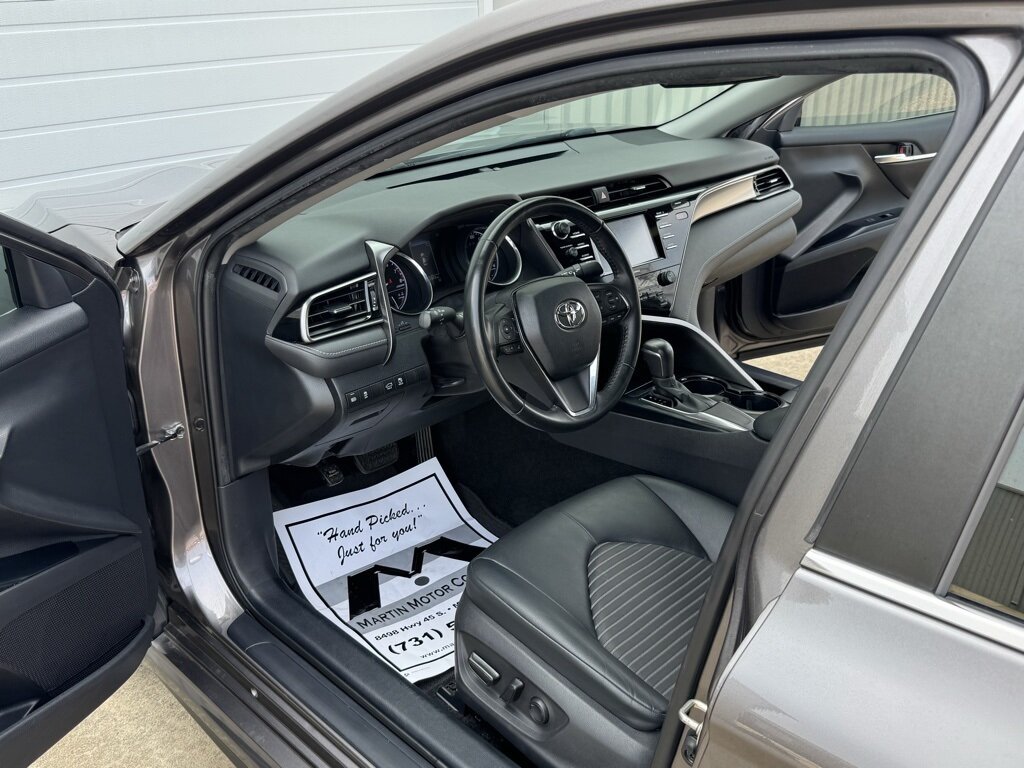 2020 Toyota Camry SE - Photo 19 - Martin, TN 38237